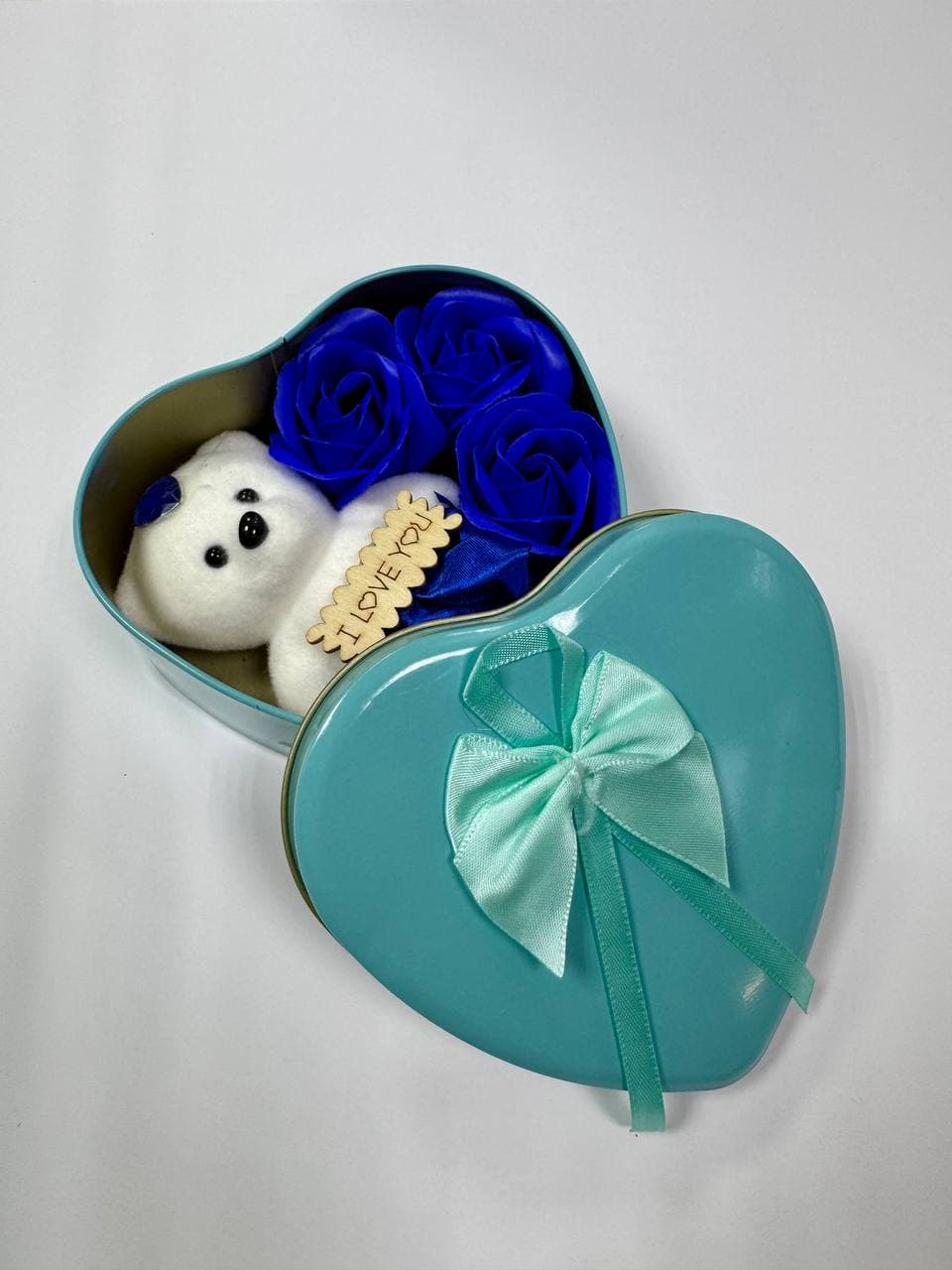 Мыльные розы, 3 штучки, с игрушкой